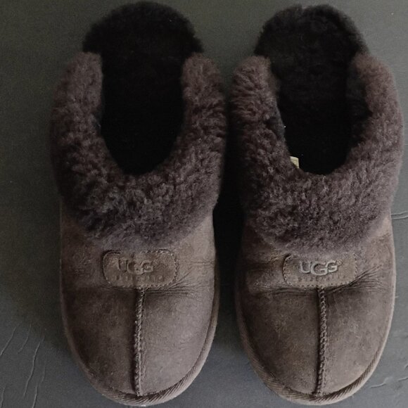 UGG Women’s Coquette Slippers Sand Suede Size 10 - Picture 1 of 10